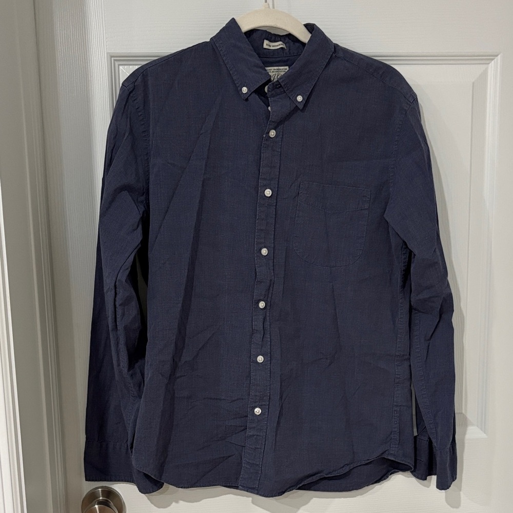 JCrew Men's Navy Blue Button-Down Shirt size medium secret wash shirt